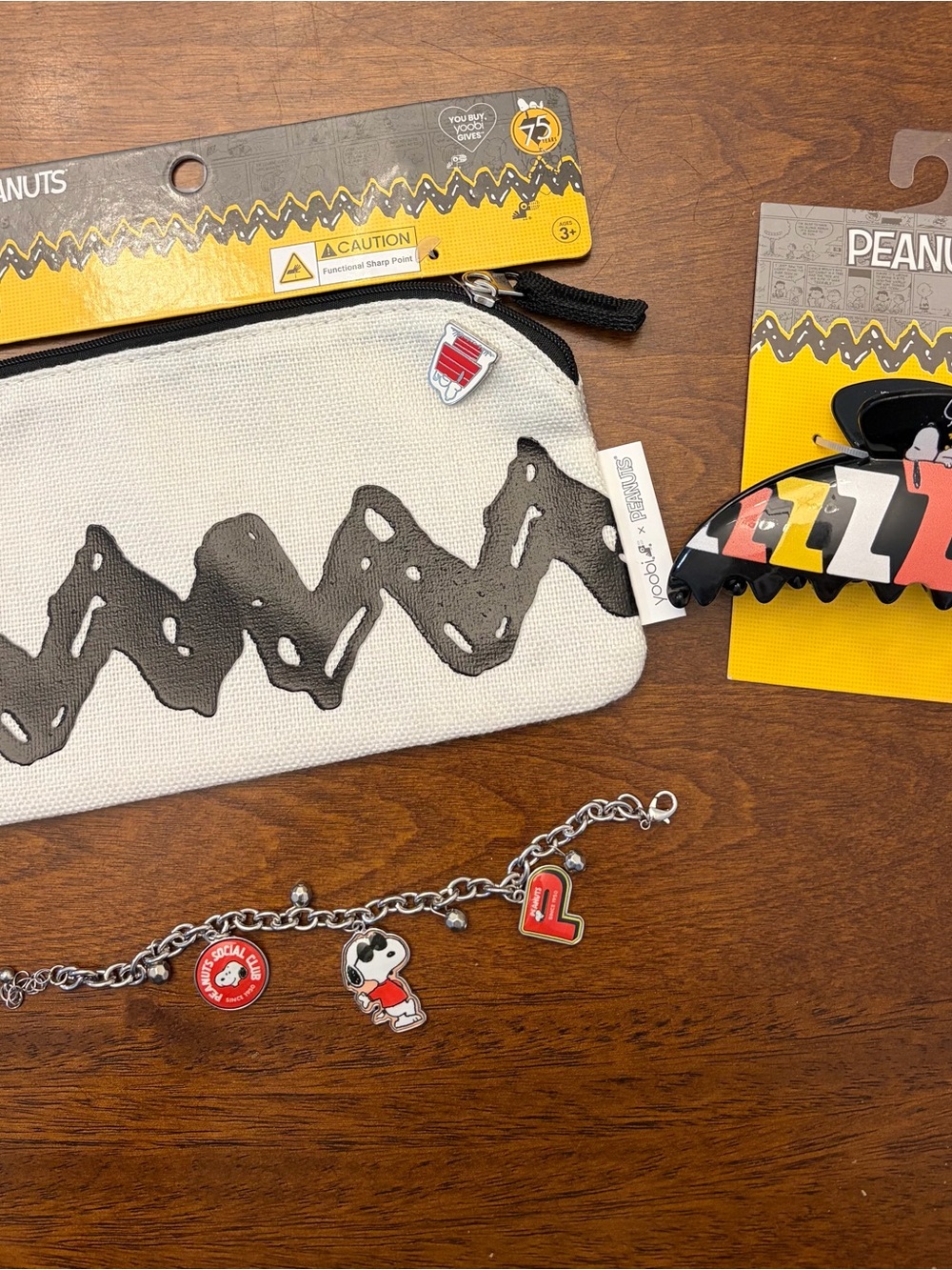 Peanuts Girl’s Accessories Bundle - Zipper Pouch, Hair Clip, & Bracelet